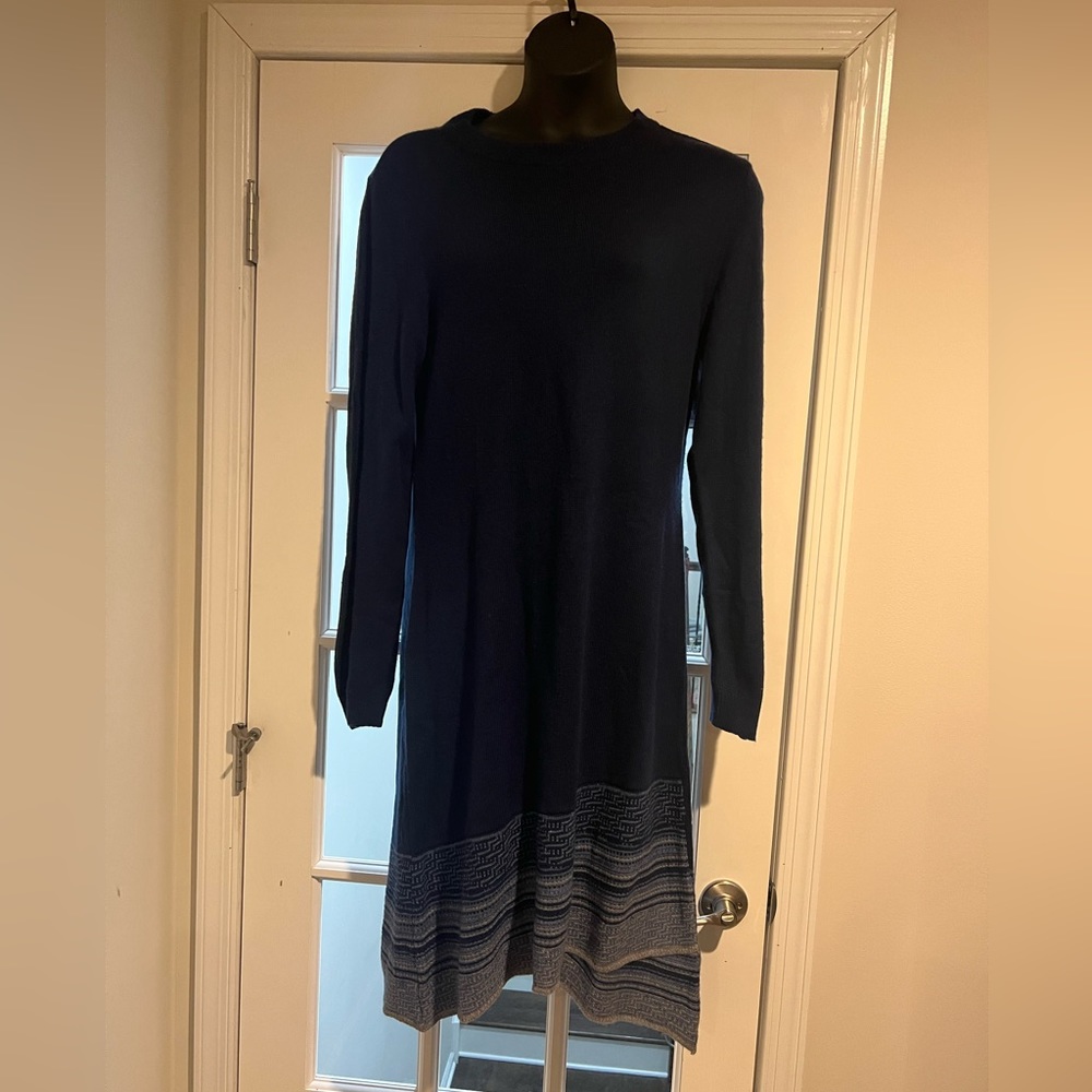 Sweater dress with bottom detail